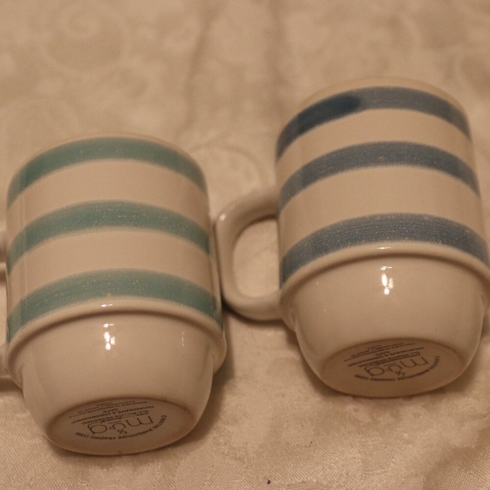 Set of Two Striped Boston Warehouse Trading Corp. stacking mugs blue and white